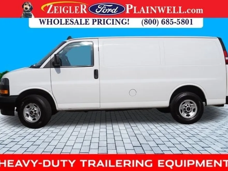 2022 Gmc Savana 2500 Cargo photo 1