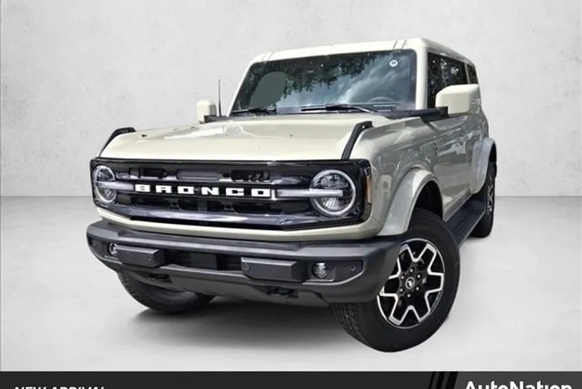 2025 Ford Bronco Outer Banks photo 1
