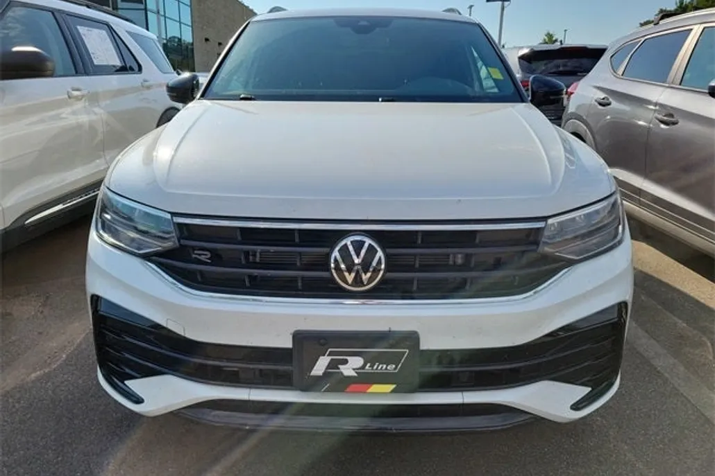 2022 Volkswagen Tiguan SE R-Line Black photo 1