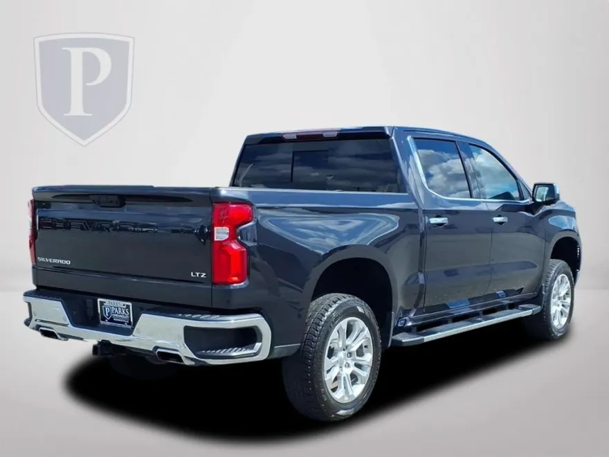 2022 Chevrolet Silverado 1500 LTZ photo 1