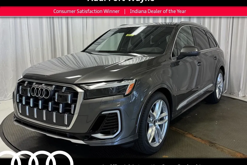 2025 Audi Q7 55 Premium Plus photo 1