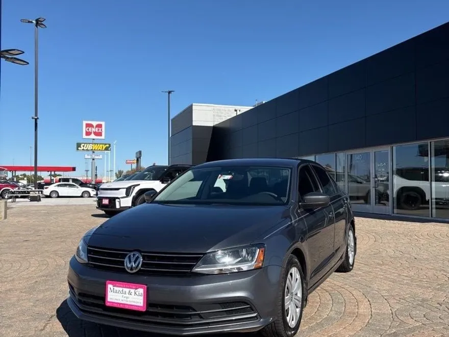 2017 Volkswagen Jetta 1.4T S photo 1