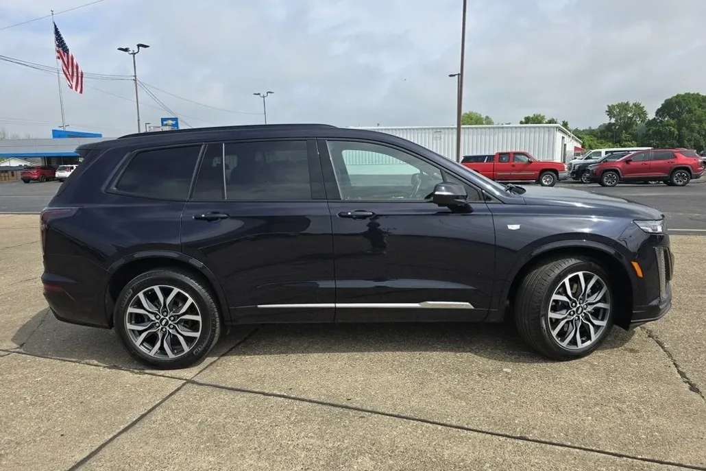 2021 Cadillac XT6 Sport photo 1