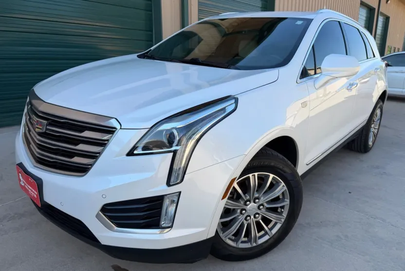 2017 Cadillac XT5 Luxury Sport photo 1