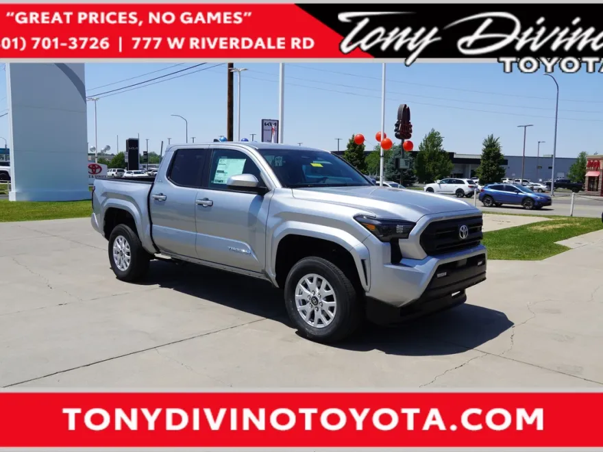 2025 Toyota Tacoma SR5 photo 1