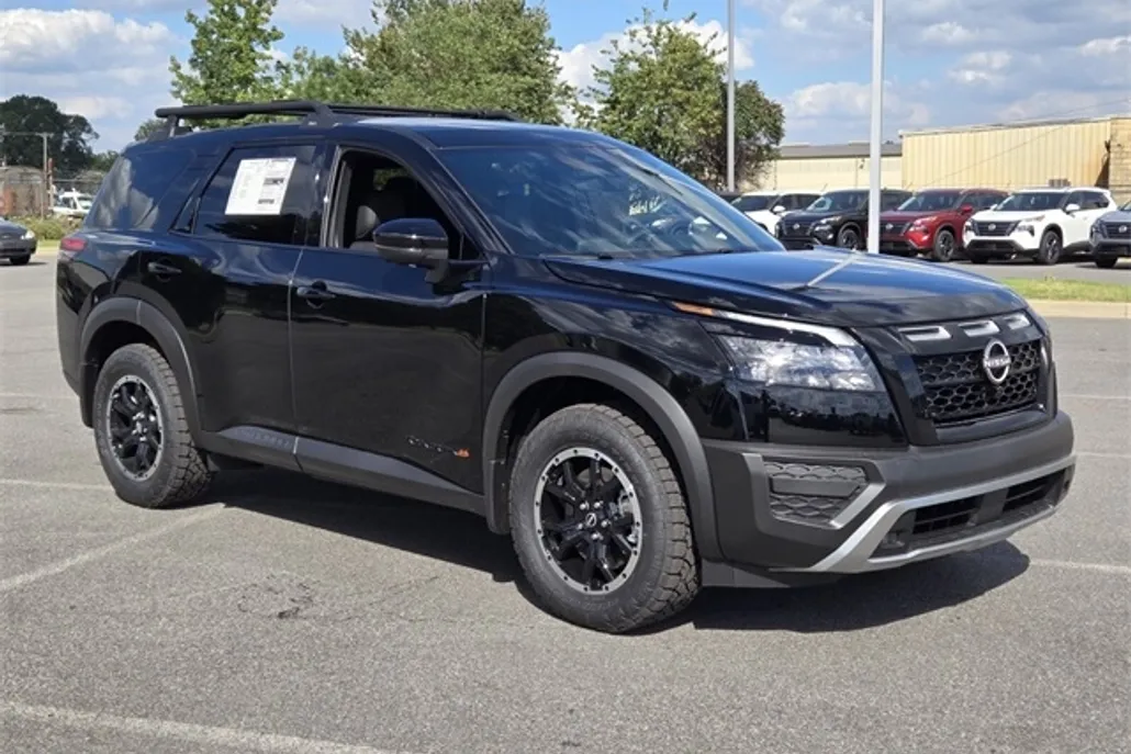 2025 Nissan Pathfinder Rock Creek photo 1