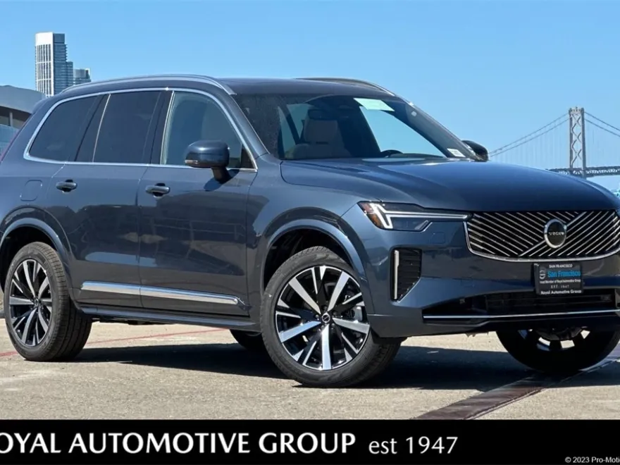 2026 Volvo XC90 Core photo 1