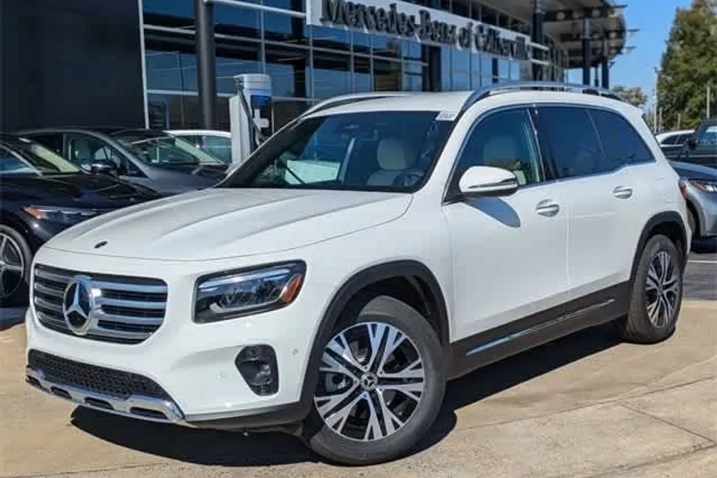 2025 Mercedes Benz GLB 250 photo 1