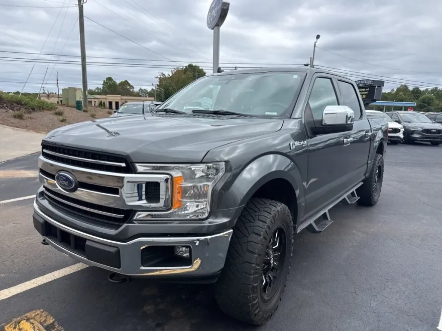 2019 Ford F-150 XLT photo 1