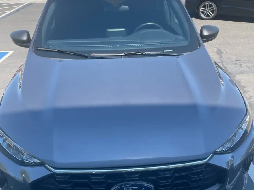 2024 Ford Escape ST-Line photo 1