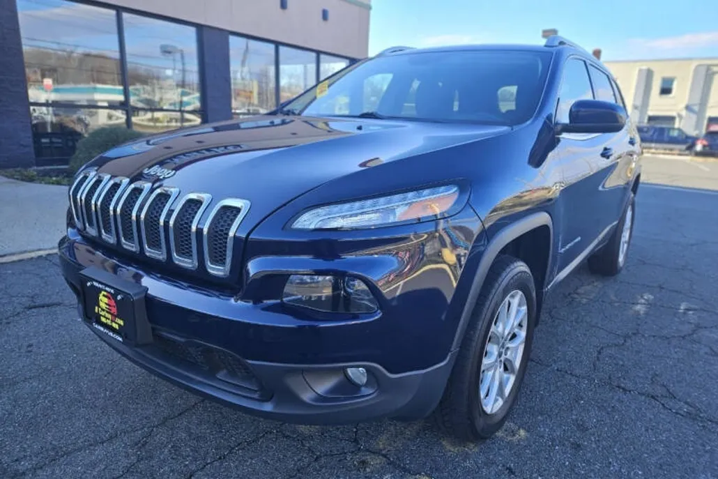 2015 Jeep Cherokee Latitude photo 1