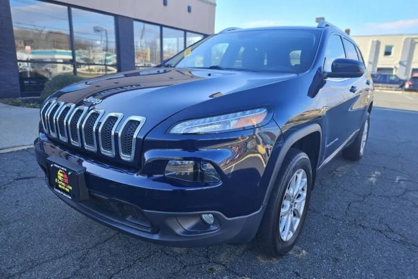 2015 Jeep Cherokee Latitude photo 1