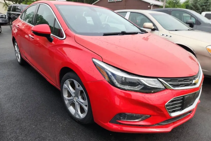 2016 Chevrolet Cruze Premier photo 1