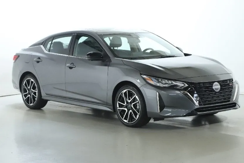 2024 Nissan Sentra SR photo 1