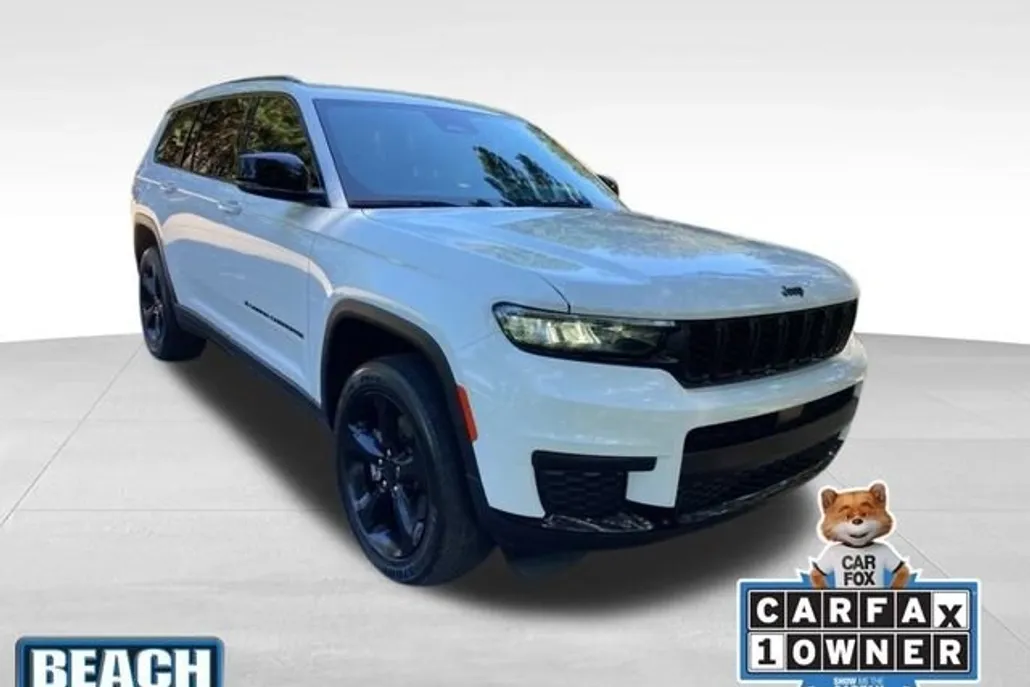 2023 Jeep Grand Cherokee Altitude photo 1