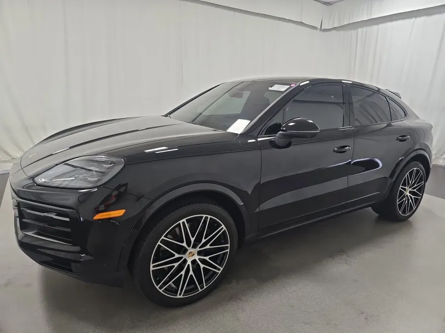 2024 Porsche Cayenne Coupe photo 1