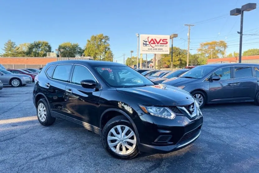 2015 Nissan Rogue SL photo 1