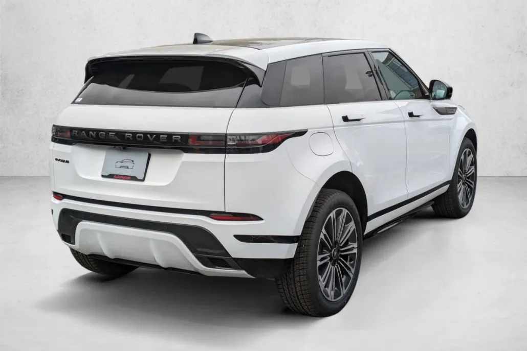 2026 Land Rover Range Rover Evoque Dynamic SE photo 1