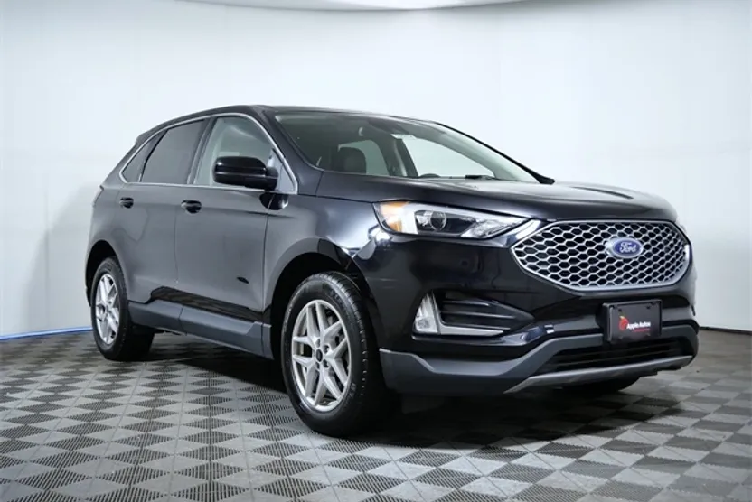2024 Ford Edge SEL photo 1