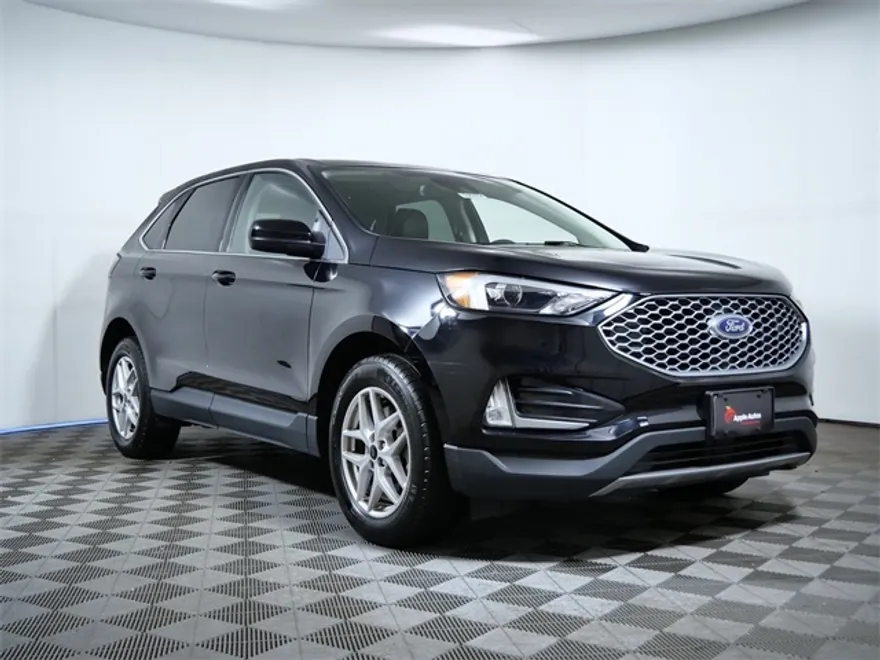 2024 Ford Edge SEL photo 1