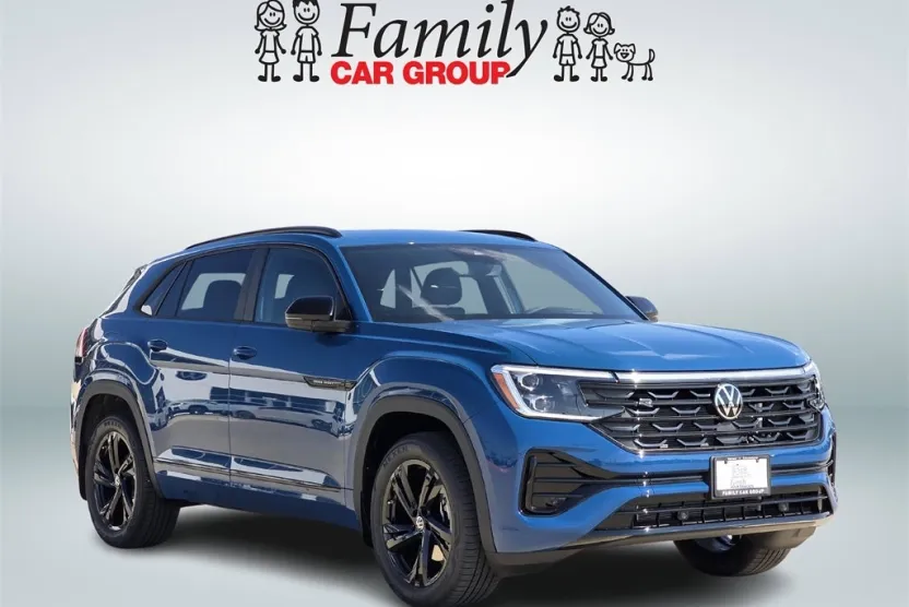 2026 Volkswagen Atlas Cross Sport SEL R-Line photo 1