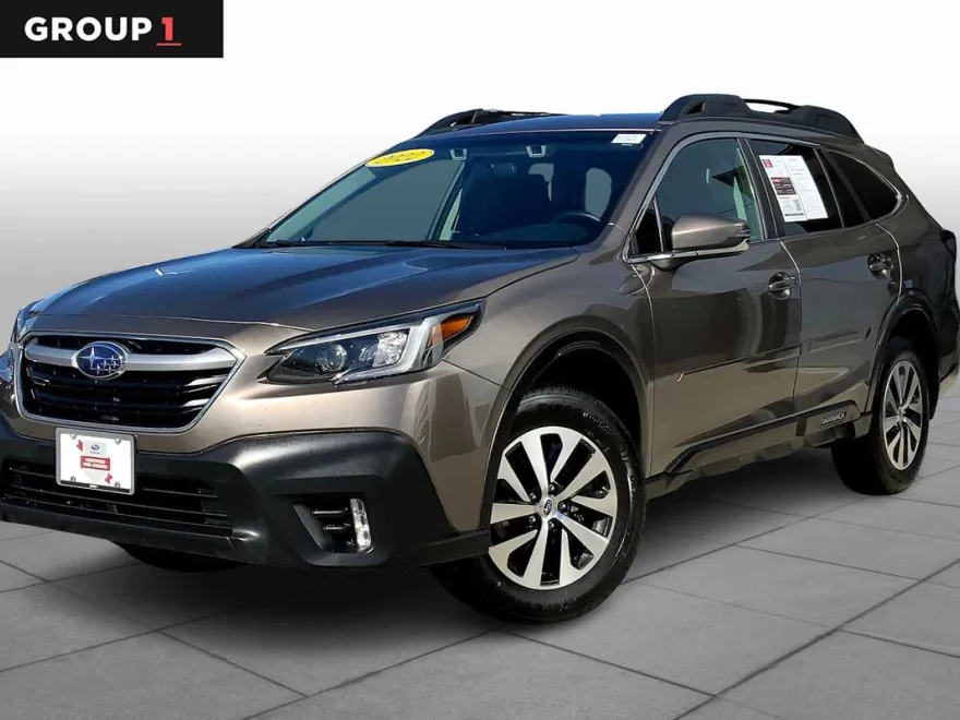 2022 Subaru Outback Premium photo 1