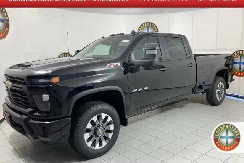 2025 Chevrolet Silverado 2500HD Custom photo 1