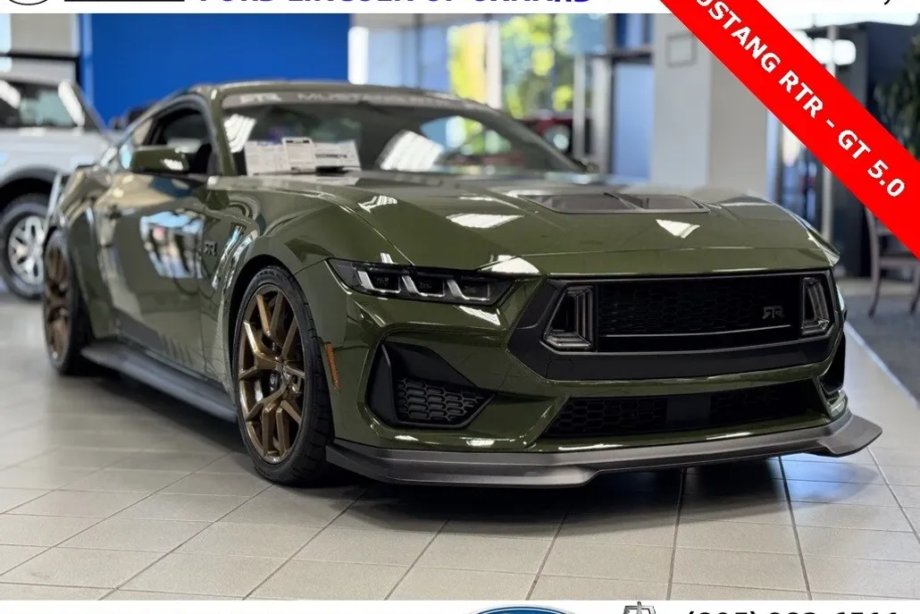 2025 Ford Mustang GT photo 1