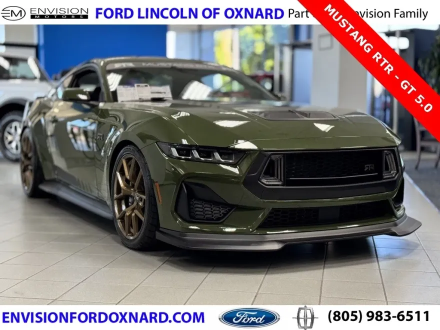 2025 Ford Mustang GT photo 1