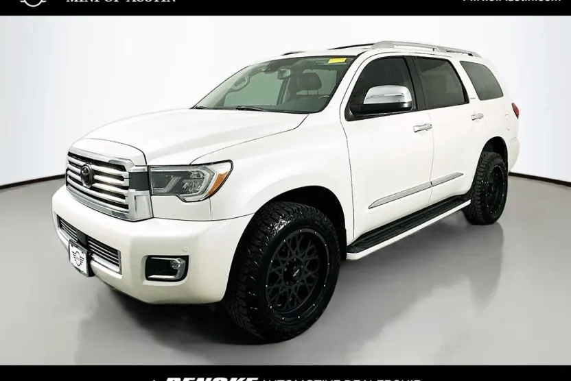2018 Toyota Sequoia Platinum photo 1