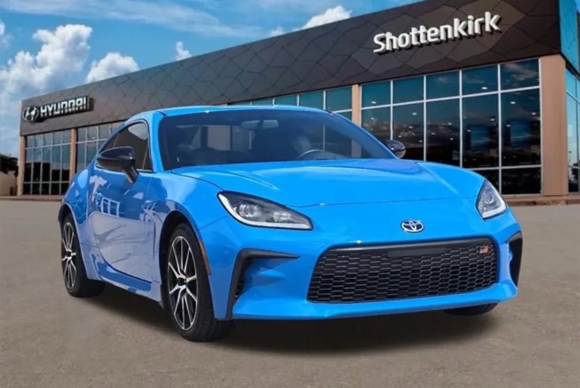 2024 Toyota GR86 Base photo 1