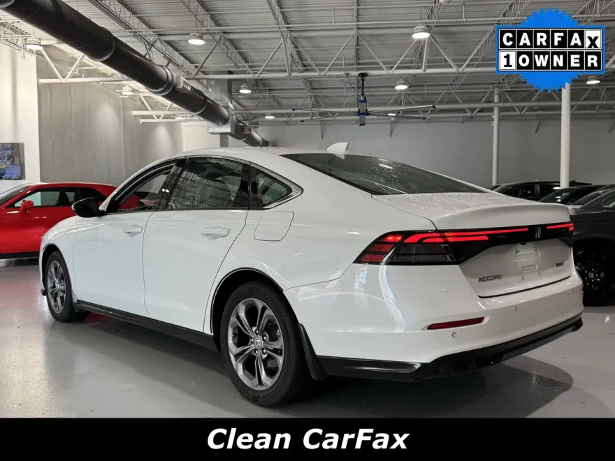2024 Honda Accord Hybrid EX-L photo 1