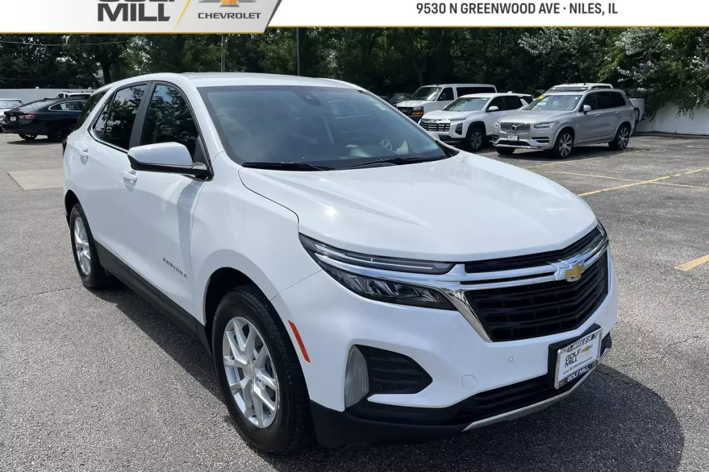2024 Chevrolet Equinox LT photo 1