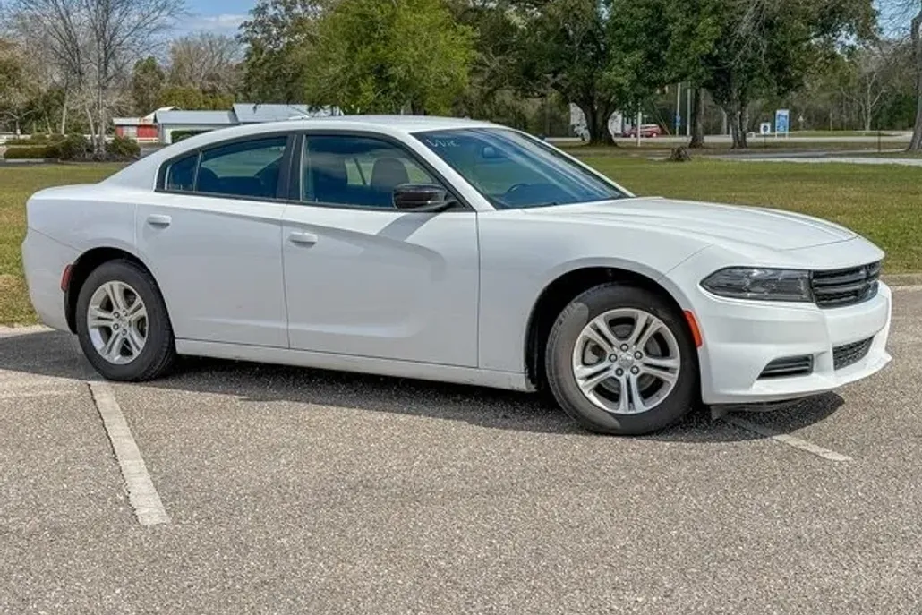 2023 Dodge Charger SXT photo 1