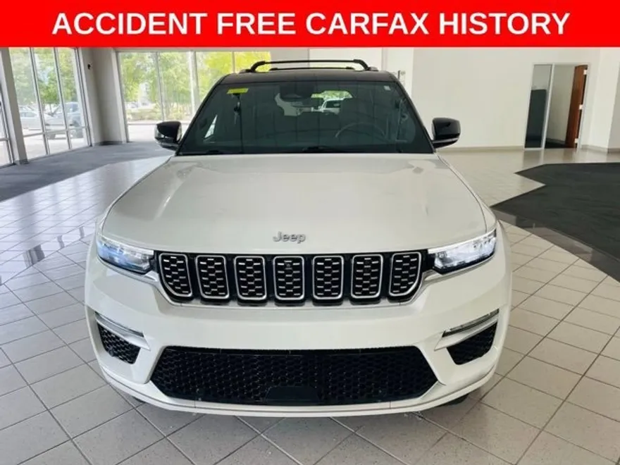 2023 Jeep Cherokee Summit Reserve 4xe photo 1