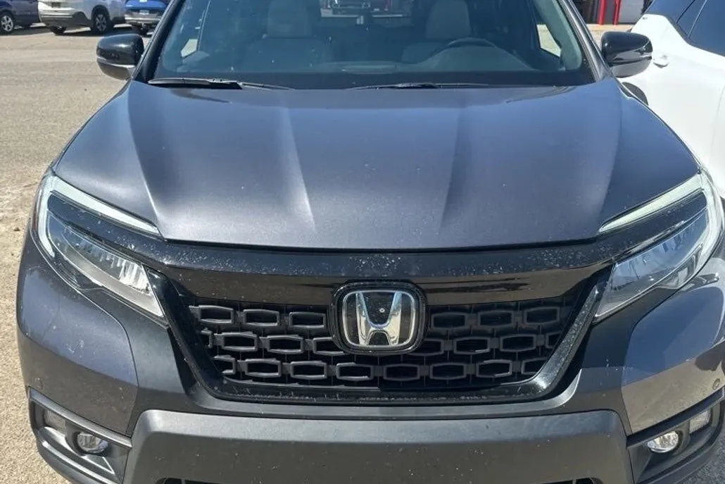 2019 Honda Passport Touring photo 1