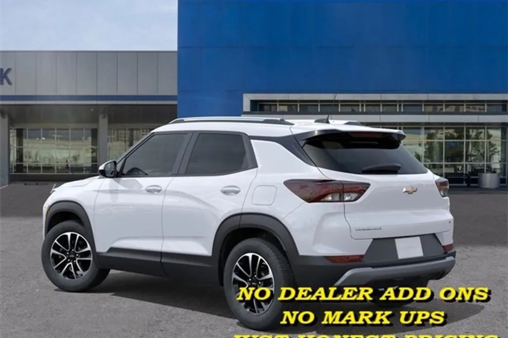 2026 Chevrolet Trailblazer LT photo 1