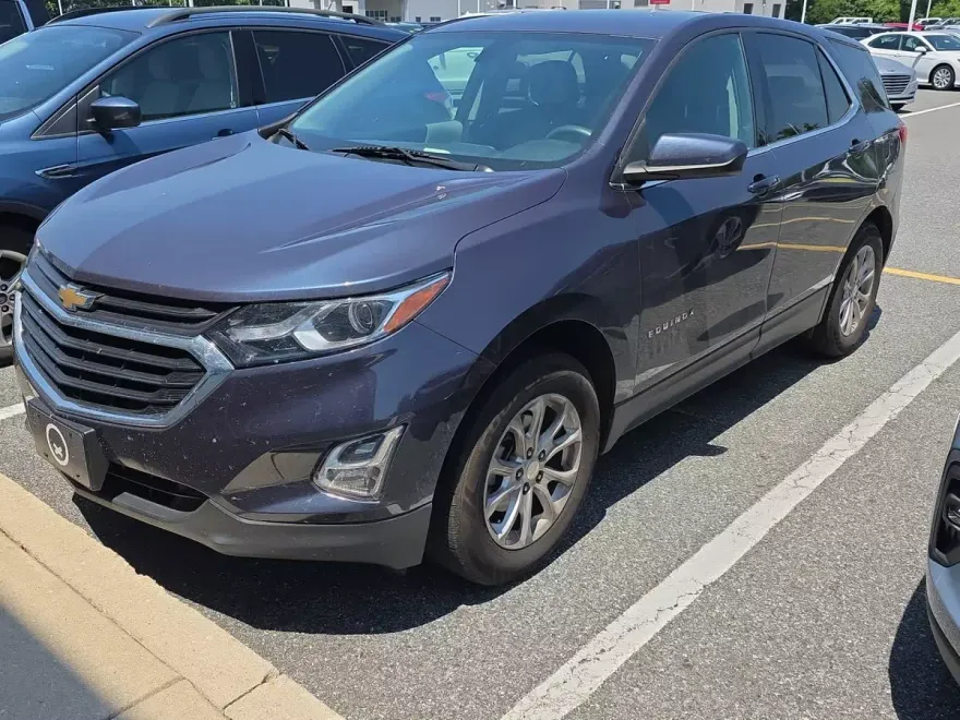 2018 Chevrolet Equinox LT photo 1
