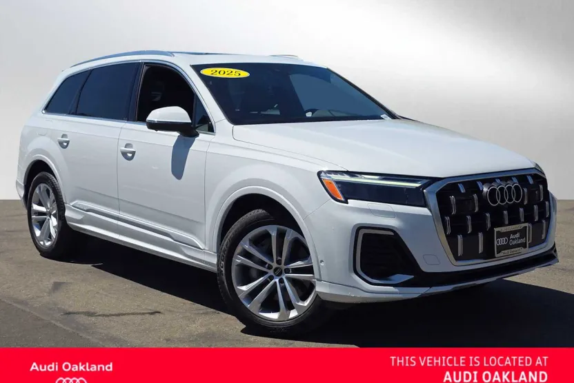 2025 Audi Q7 Premium 45 photo 1