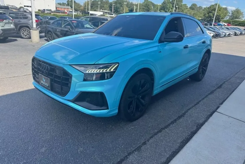 2021 Audi Q8 55 Prestige photo 1
