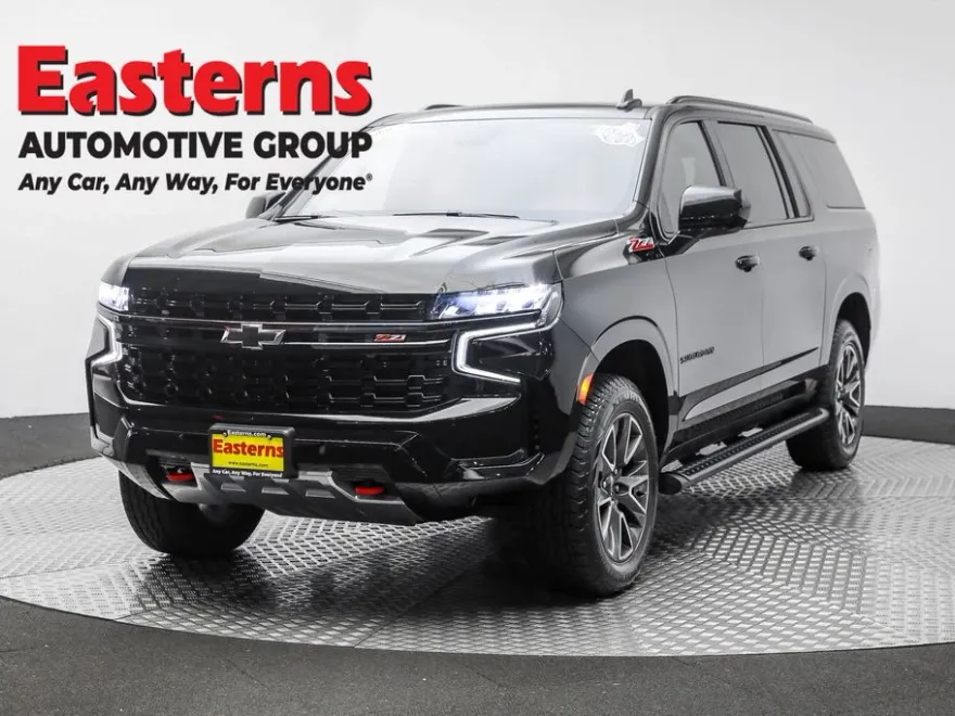 2023 Chevrolet Suburban Z71 photo 1