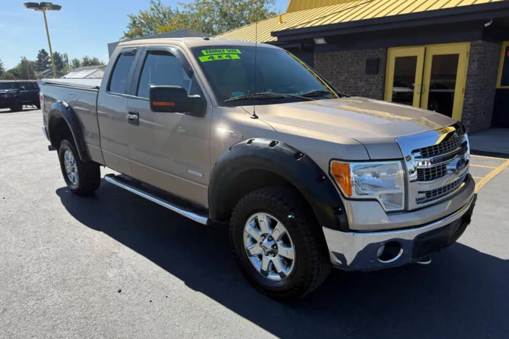 2013 Ford F-150 XLT photo 1