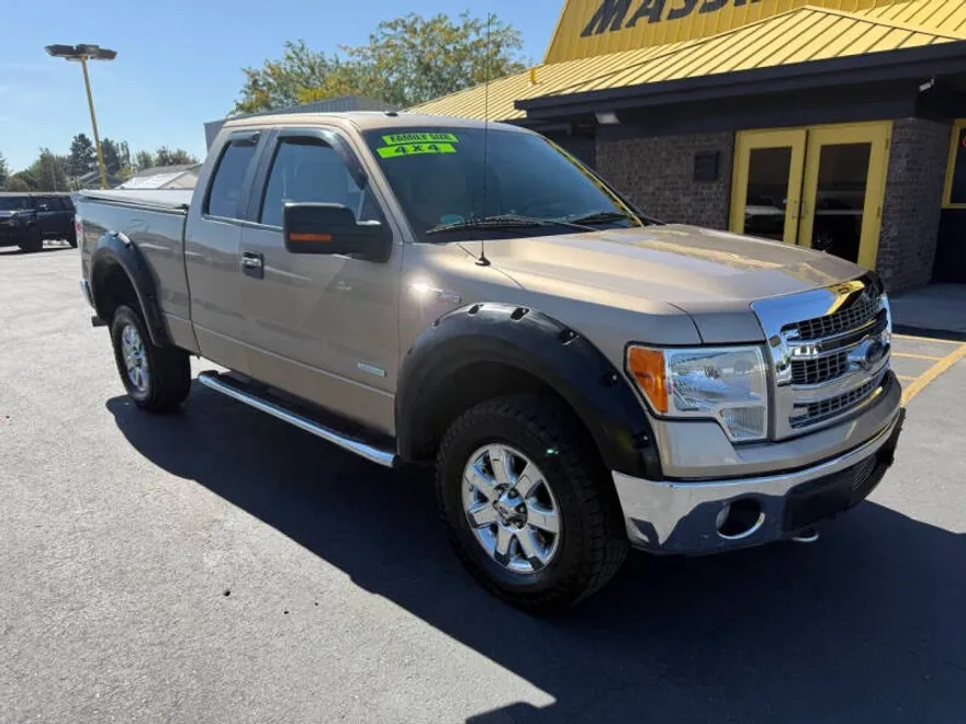 2013 Ford F-150 XLT photo 1
