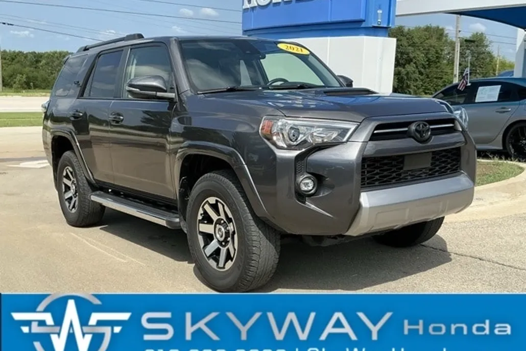 2021 Toyota 4Runner TRD Off-Road Premium photo 1