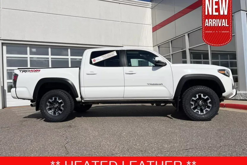 2023 Toyota Tacoma SR5 photo 1