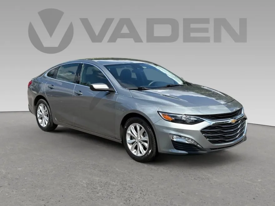 2024 Chevrolet Malibu 1LT photo 1
