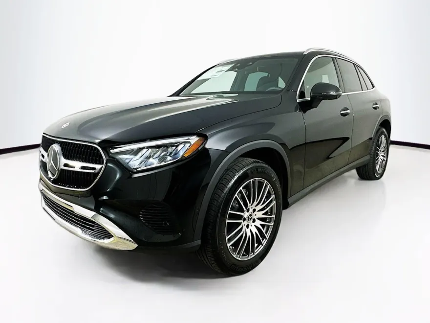 2026 Mercedes Benz GLC 300 4MATIC photo 1