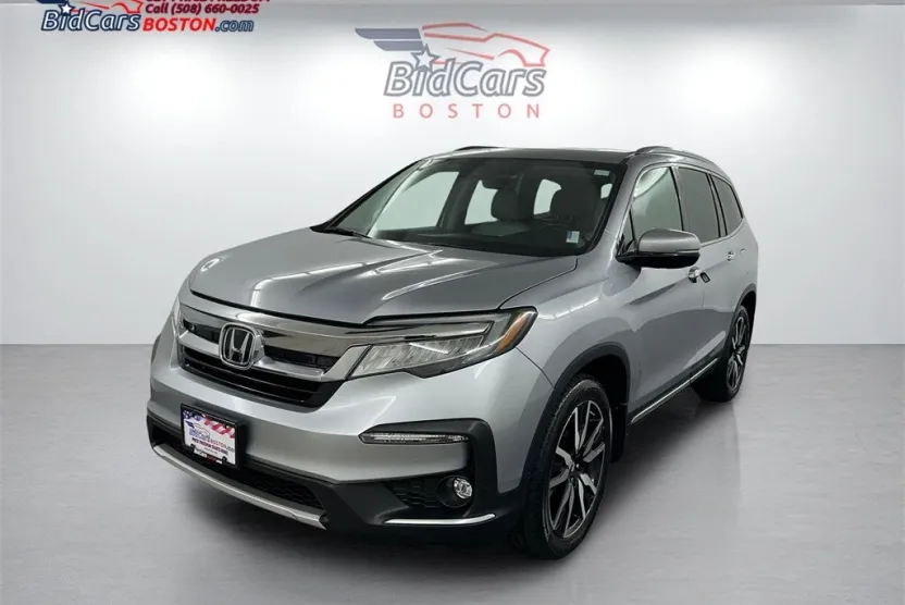 2019 Honda Pilot Touring photo 1