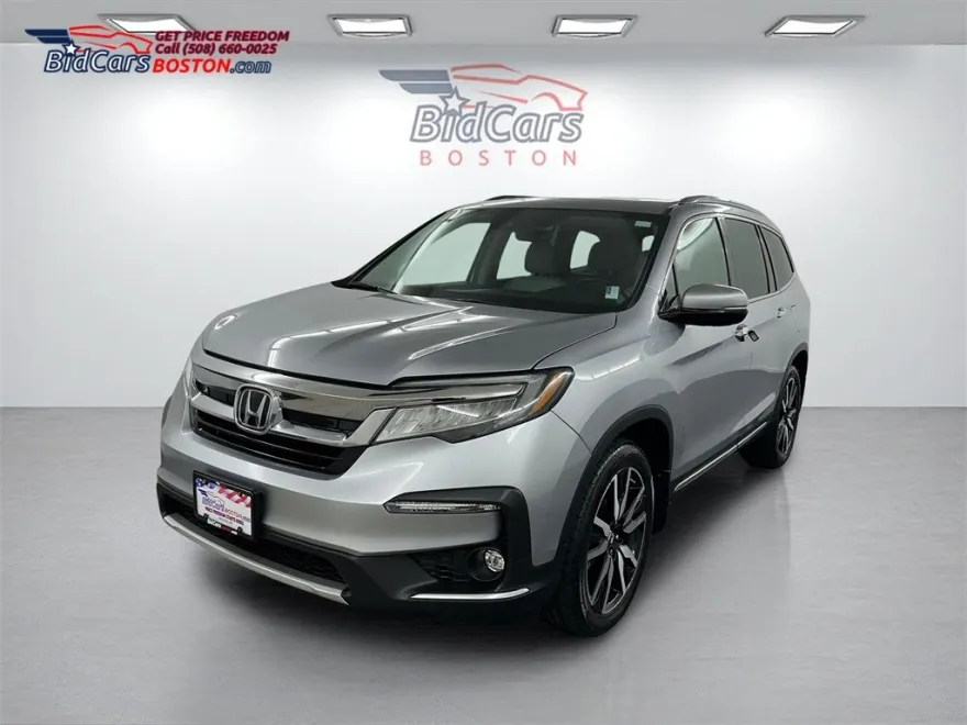 2019 Honda Pilot Touring photo 1