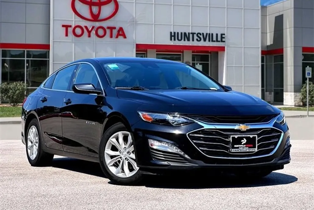 2024 Chevrolet Malibu 1LT photo 1